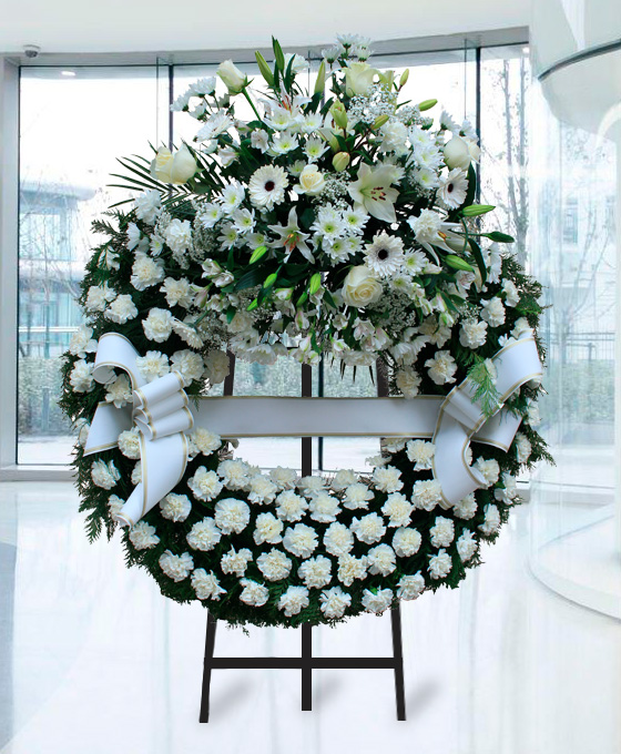 Corona de clavel blanco para Gijón, Corona Funeraria blanca Superior Flores Blancas para Tanatorio