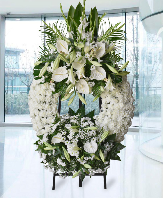 Corona funeraria de clavel suprema blanca en Gijón